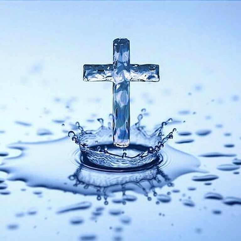 С Крещенским сочельником! Крещенская вода: что нужно знать о ней православному христианину.